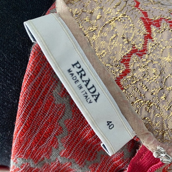 PRADA gold and red brocade sleeveless top - Picture 2 of 12